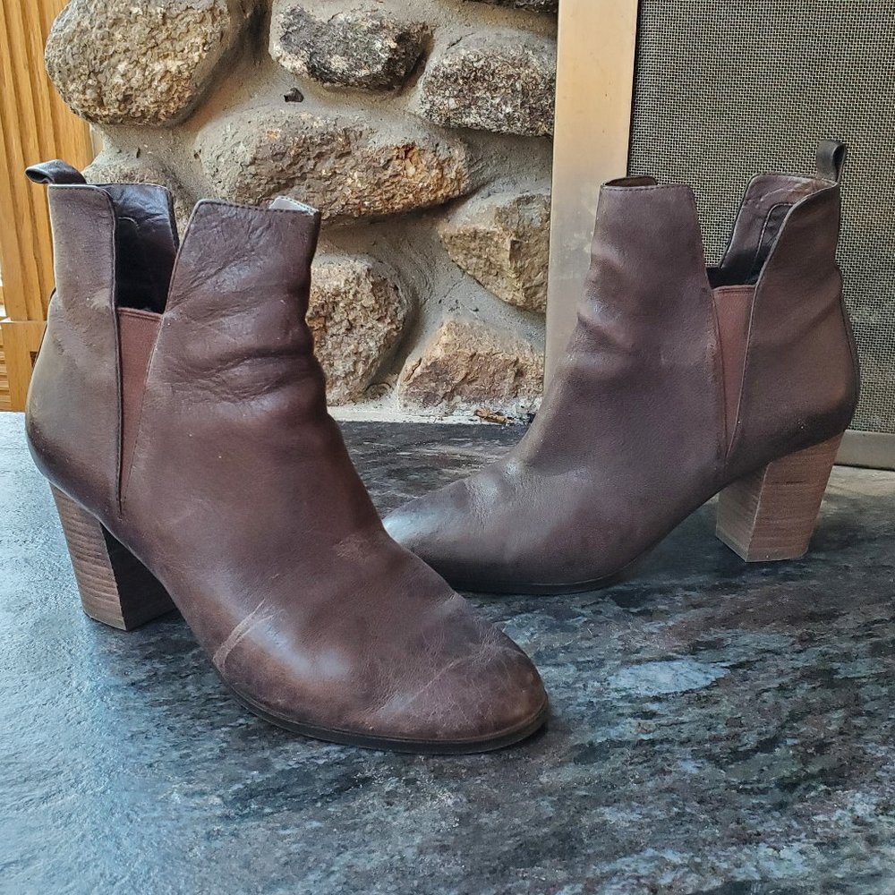 Cole Haan Brown Leather Booties Size 8.5B